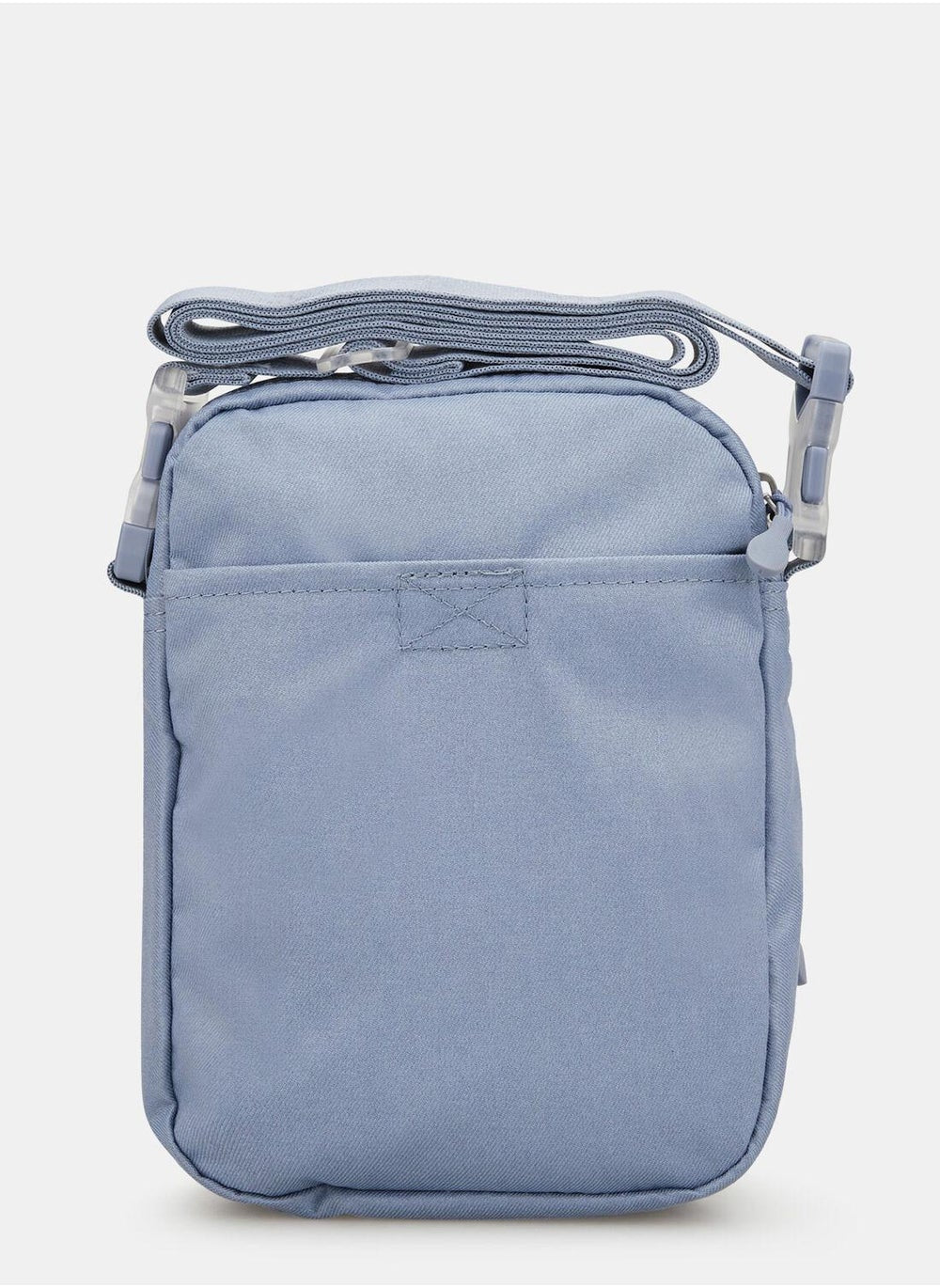 buy-nike-elemental-premium-crossbody-bag_ok1