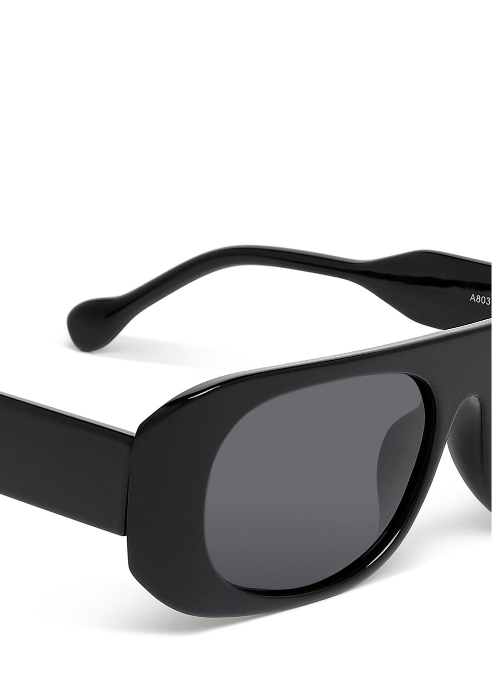 buy-london-rag-flat-bridge-oval-sunglasses-in-black_zda
