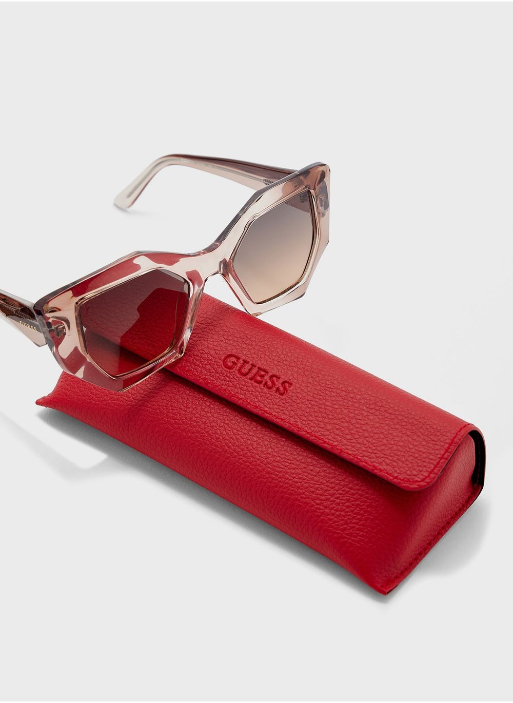 buy-guess-oversized-sunglasses_ttq