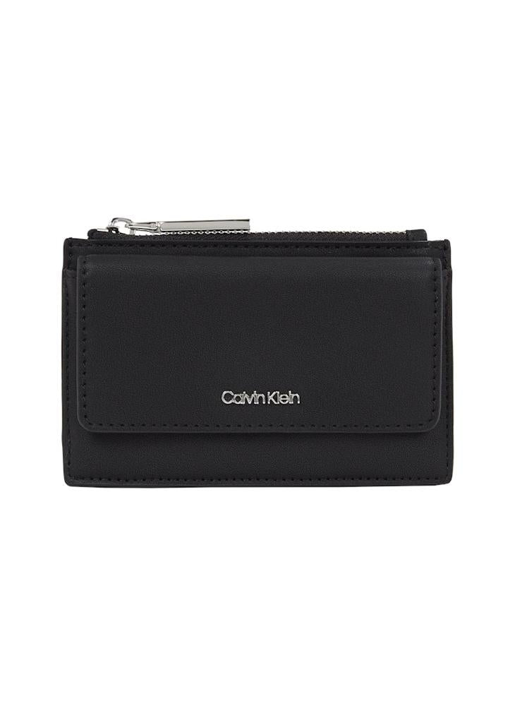 buy-calvin-klein-zip-flap-cardholder_5rd