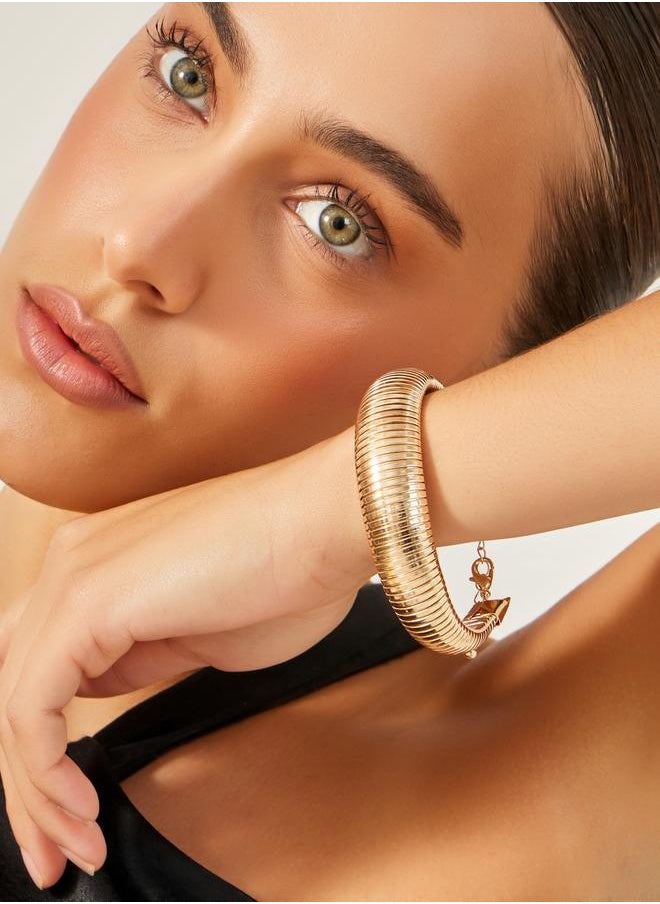 buy-styli-textured-cuffed-bangle_iss