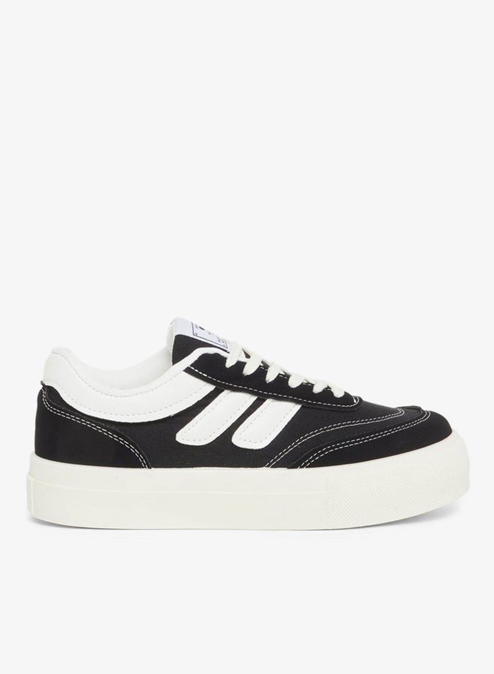 buy-styli-styli-panelled-lace-up-sneakers-with-stitching-detail_2n4