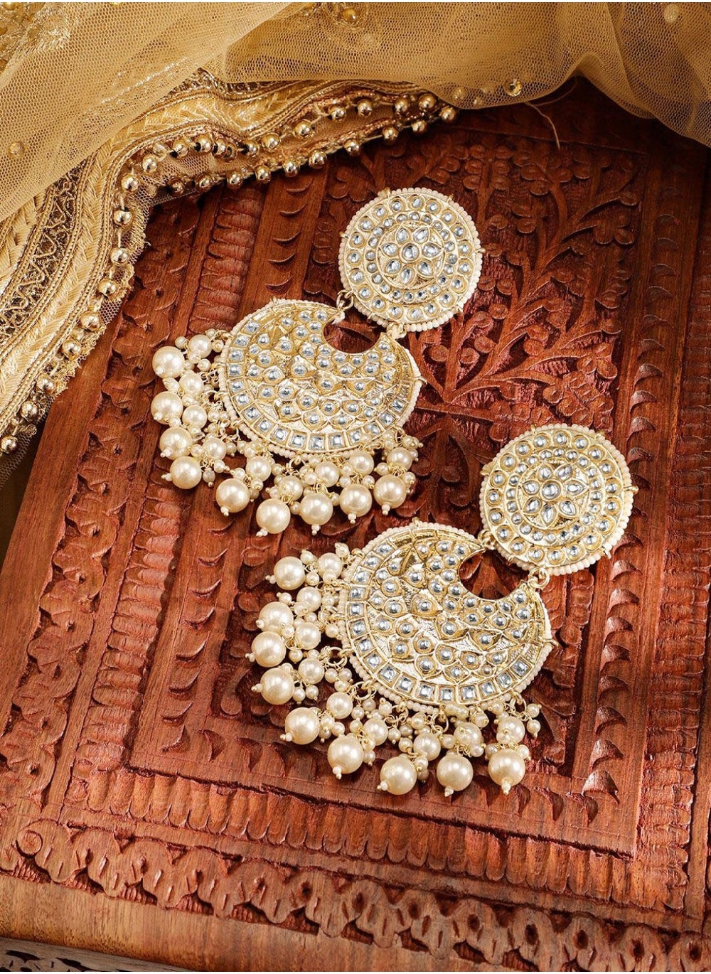 buy-priyaasi-women-contemporary-chandbalis-earrings_ij4
