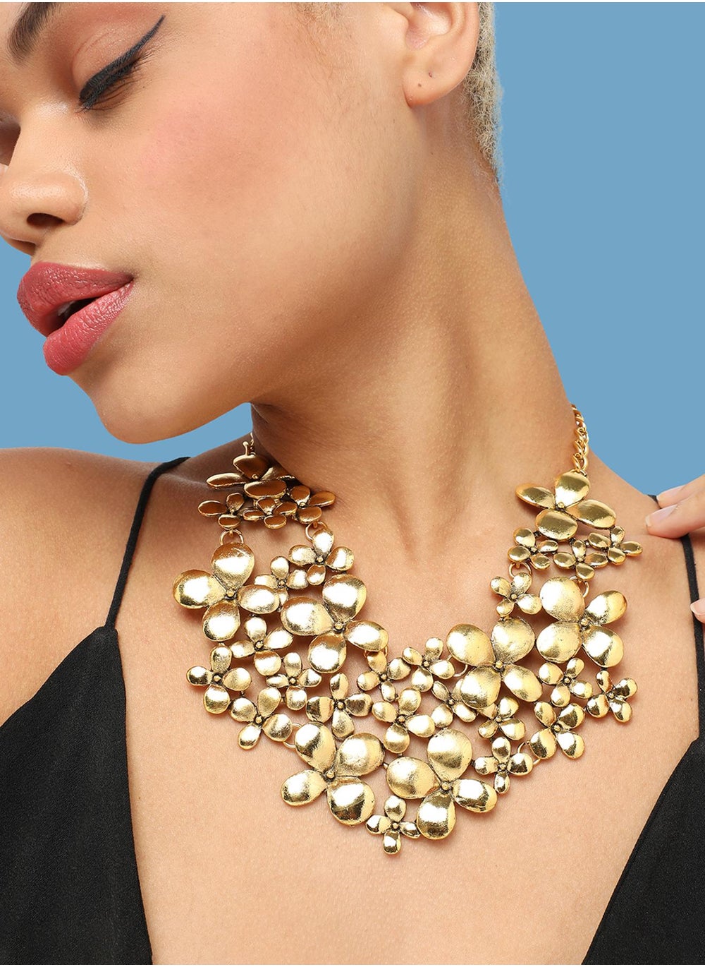 buy-sohi-party-statement-necklace_zi5