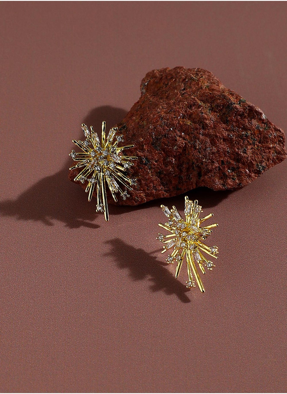 buy-sohi-timeless-elegance-studs-for-every-occasion_bw3