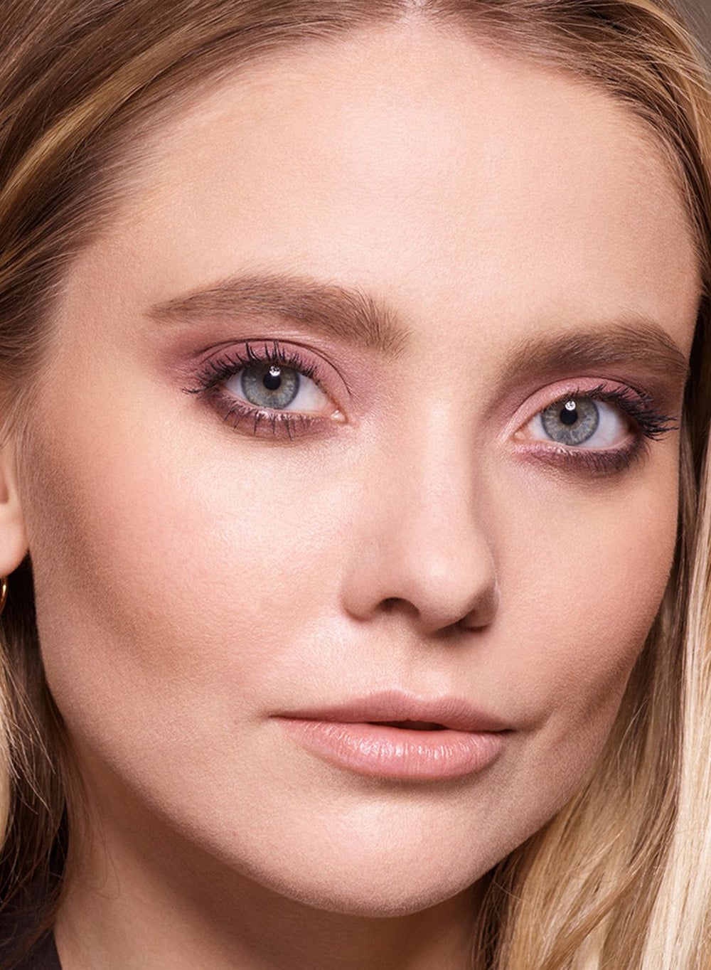 buy-max-factor-max-factor-colour-x-pert-mini-eyeshadow-palette-03-hazy-sands-4-3g_qfu