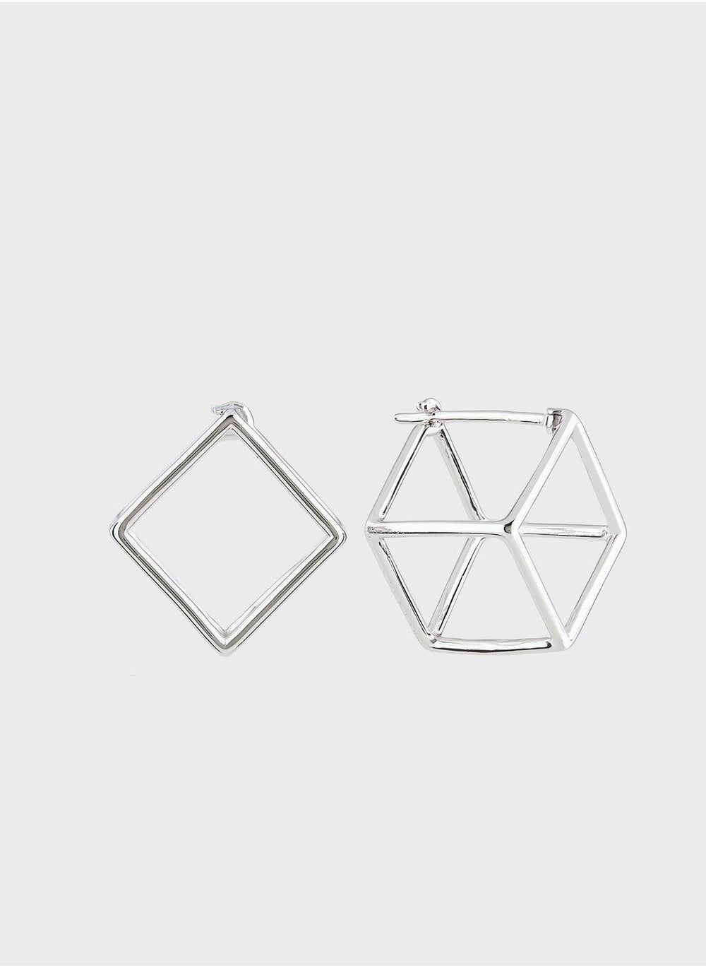 buy-momnt-cube-earrings_039