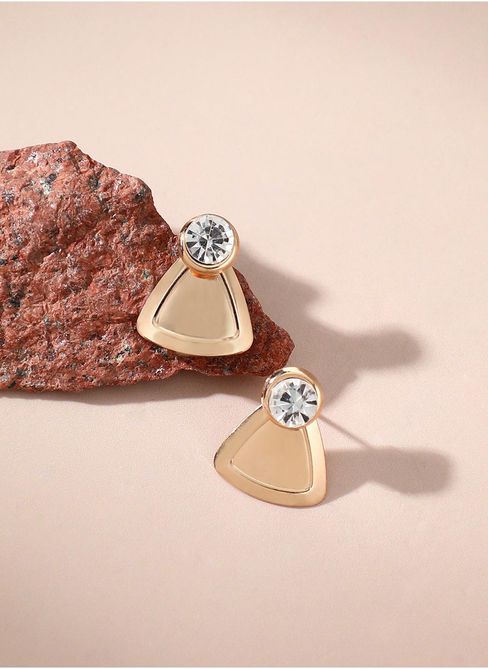 buy-sohi-party-drop-earrings_klq