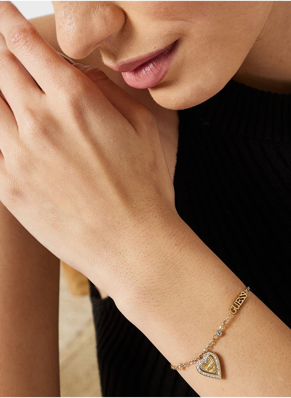 buy-guess-single-heart-chain-bracelet_u9k