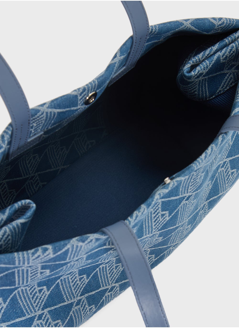 buy-lacoste-logo-detailed-top-handle-zip-over-tote_j9q