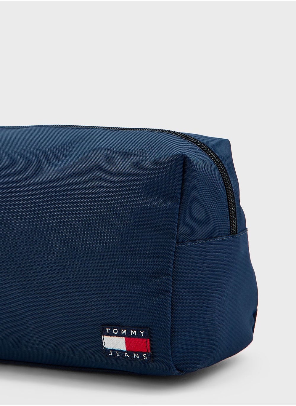 buy-tommy-jeans-toiletry-bags_2wc