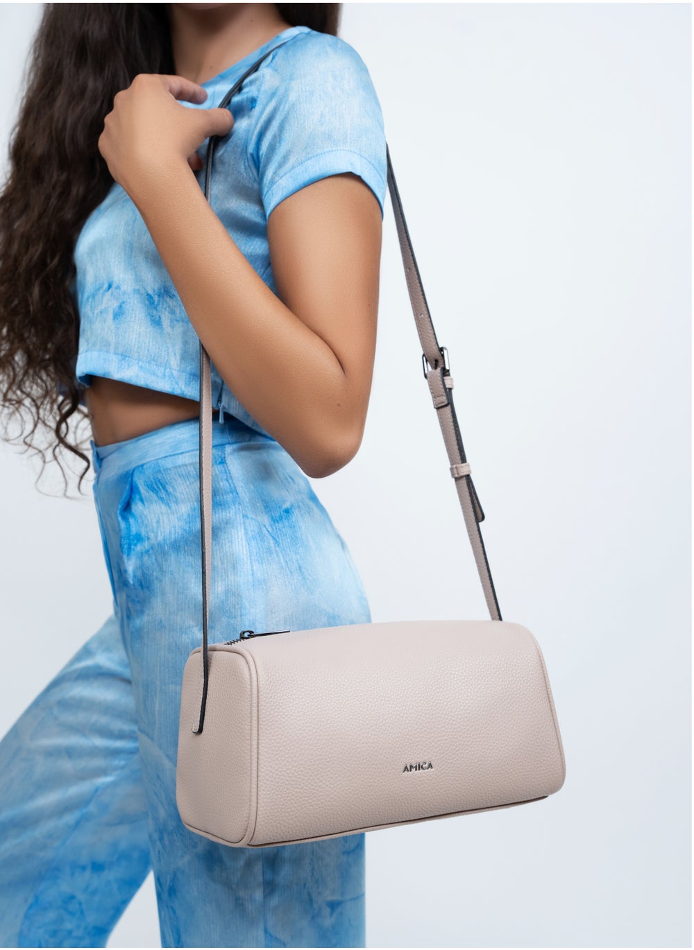 buy-amica-veronica-barrel-crossbody-bag-for-women-mushroom_enn