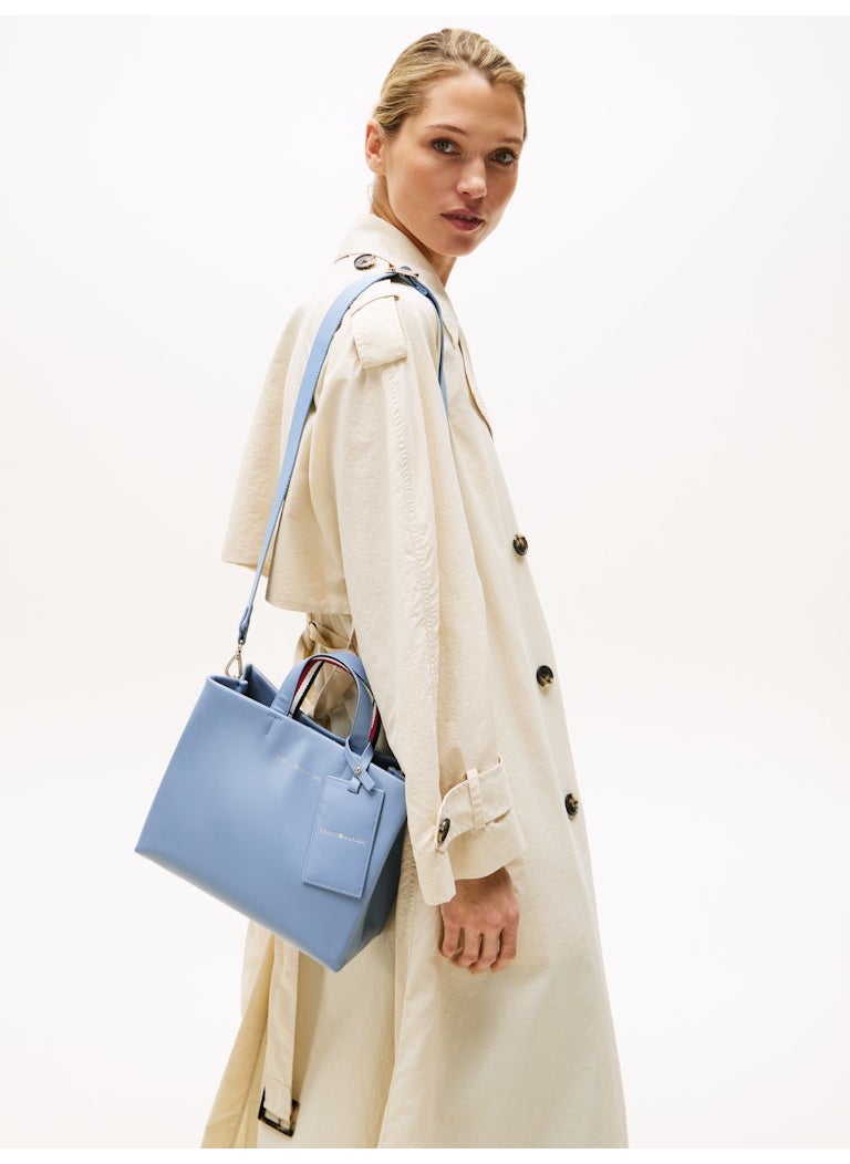 buy-tommy-hilfiger-logo-detailed-top-handle-satchel_qed