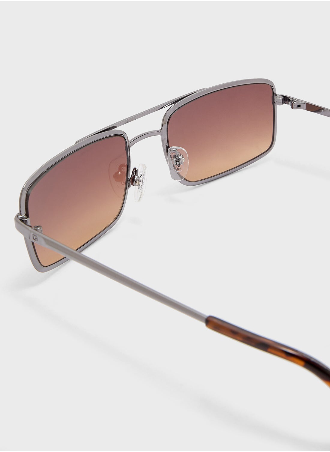 buy-guess-metal-shaped-sunglasses_oj3