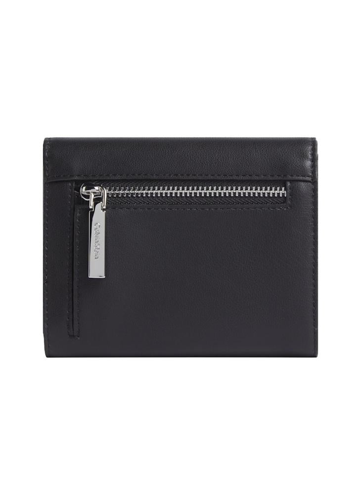 buy-calvin-klein-logo-trifold-wallet_bor