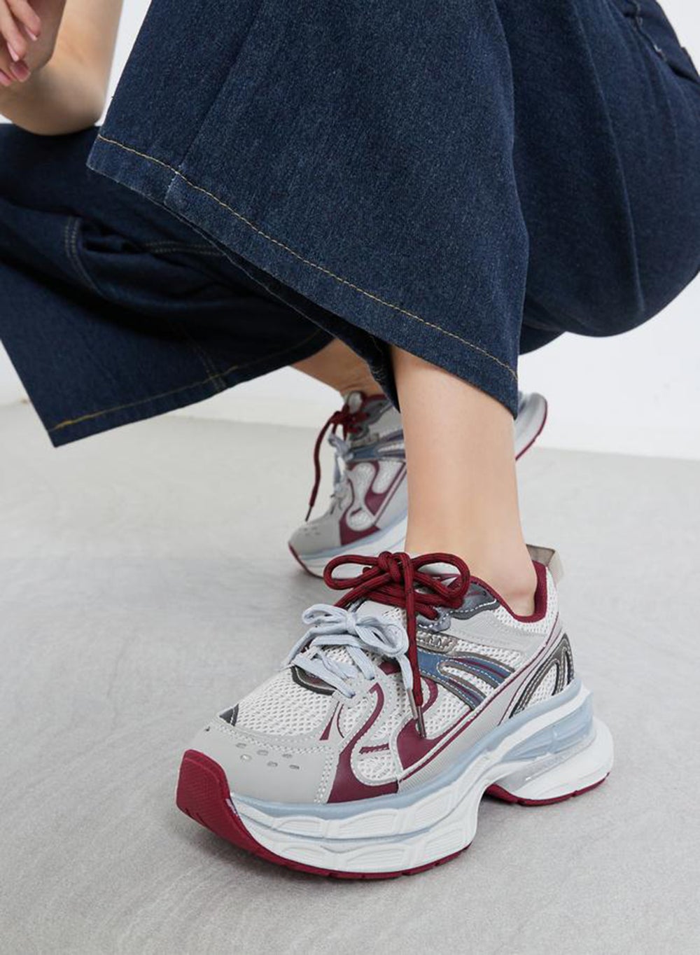 buy-styli-styli-women-textured-panel-sporty-sneakers_dh6