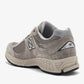 buy-new-balance-2002-sneakers_0y1