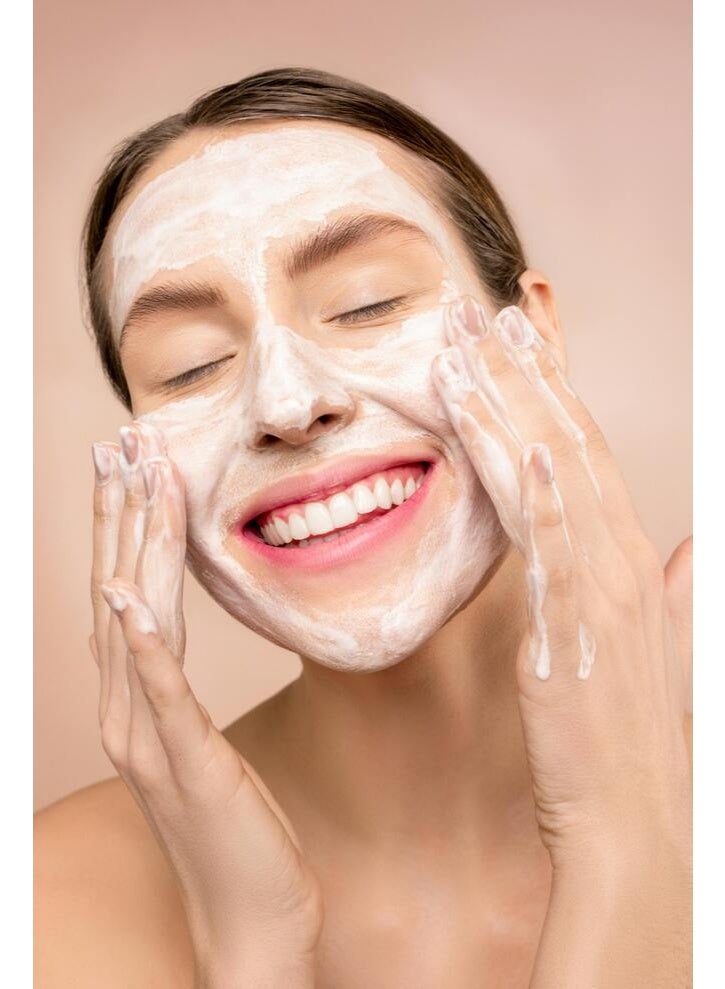 buy-dr-clinic-dr-clinic-prebiotic-soap-for-dry-combination-skin-alpha-arbutin-moisturizing-brightening-hydrating-skin-tone-evening-gentle-daily-cleansing-bar-100g_9h8