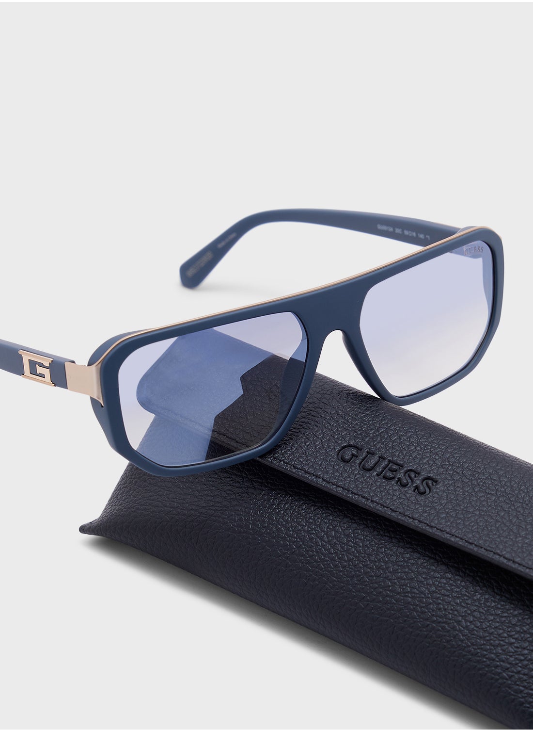buy-guess-uv-protected-polarized-wayfarer-sunglasses_mvo