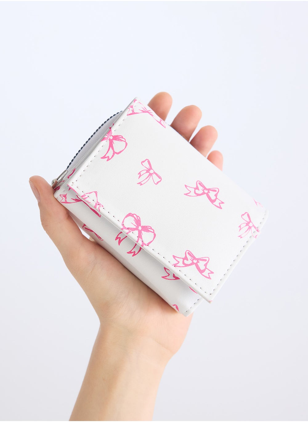 buy-defacto-bow-printed-faux-leather-wallet_qn6