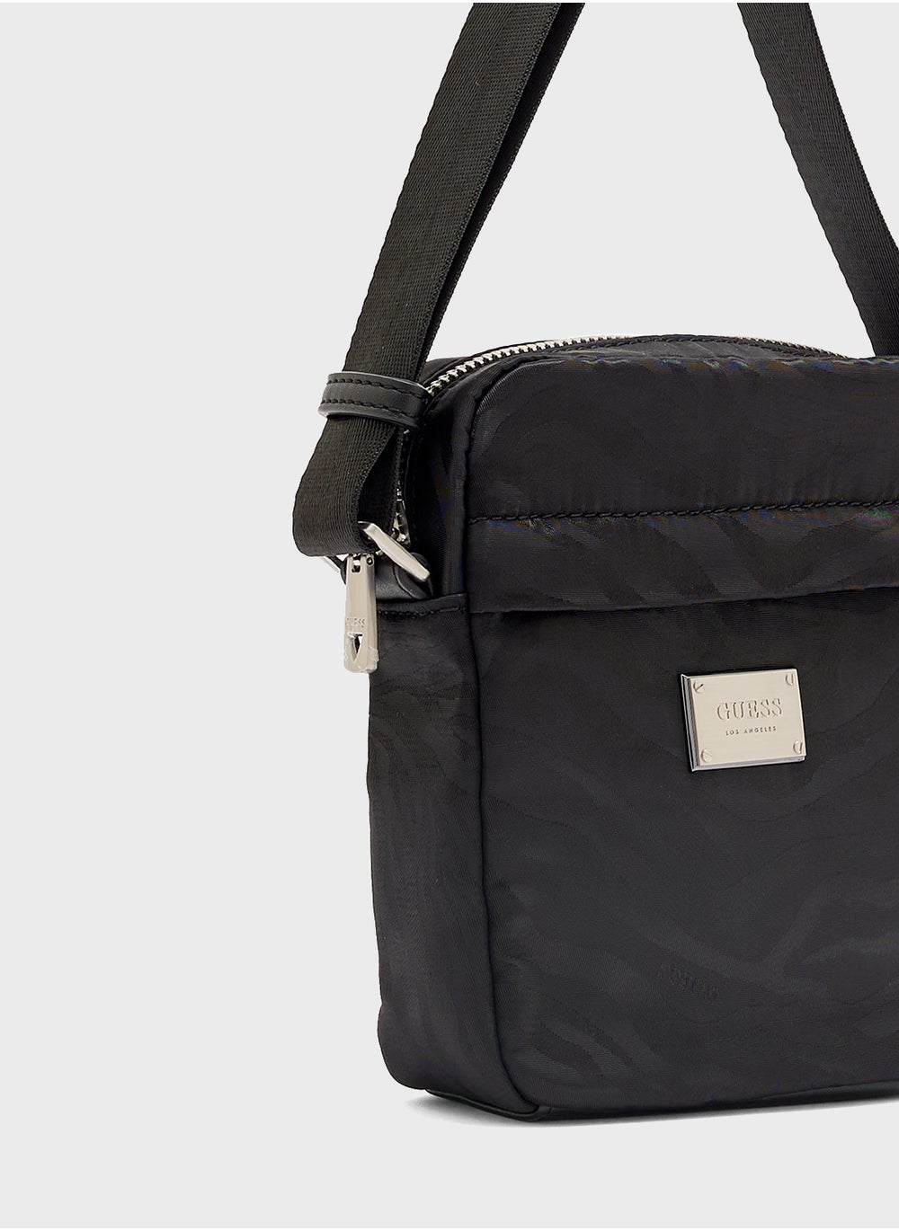 buy-guess-zip-through-messenger-bag_qx7