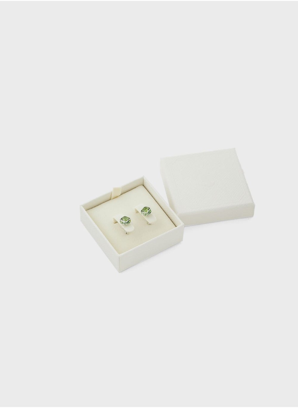 buy-swarovski-auguest-birthstone-stud-earrings_kb7