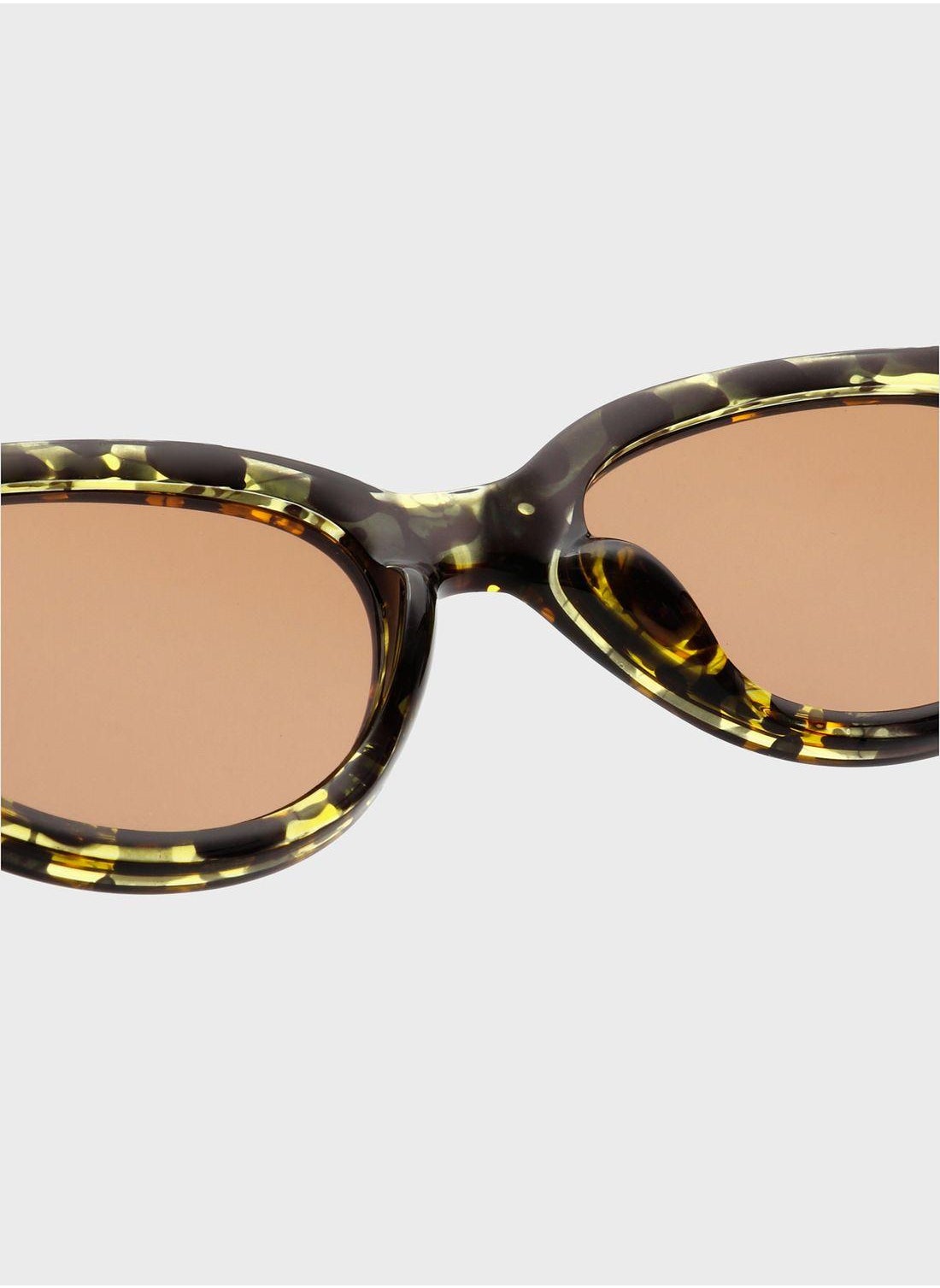 buy-a-kjaerbede-winnie-sunglasses_jiq