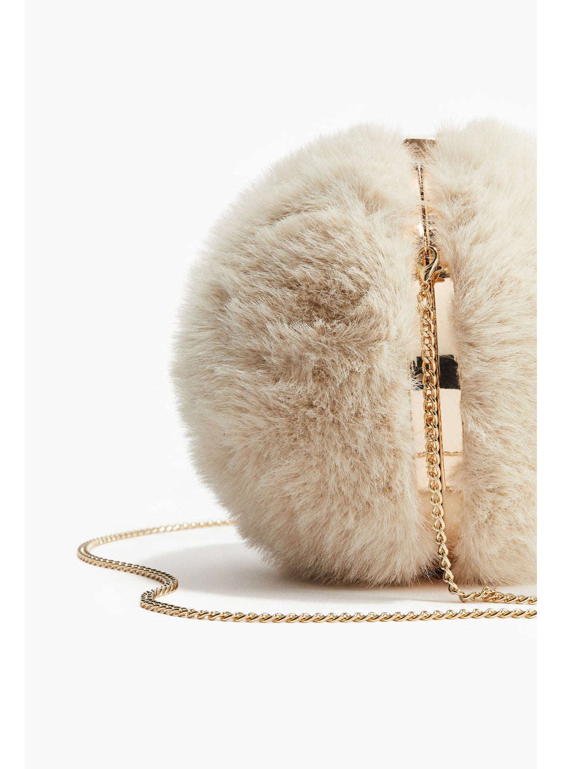 buy-h-m-fluffy-spherical-crossbody-bag_r6t