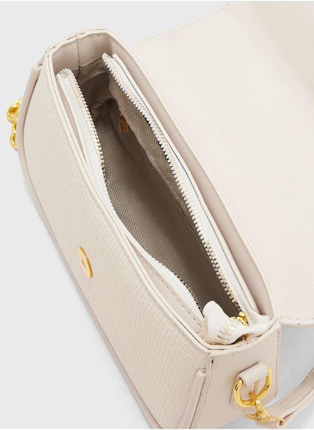 buy-ella-chain-detail-strap-crossbody_9fx