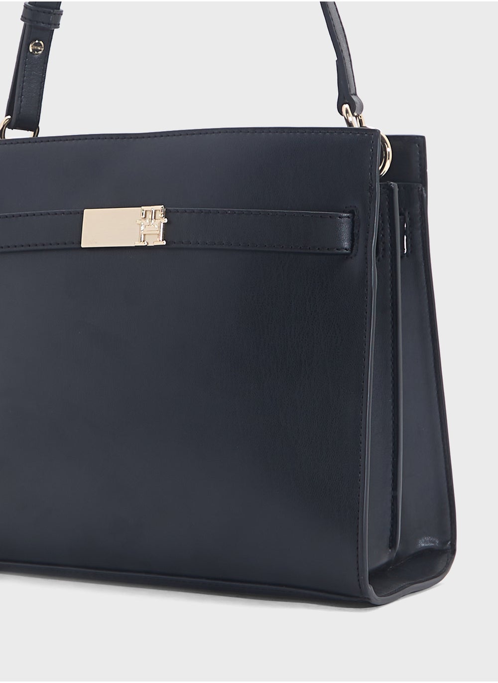 buy-tommy-hilfiger-heritage-shoulder-bag_67b