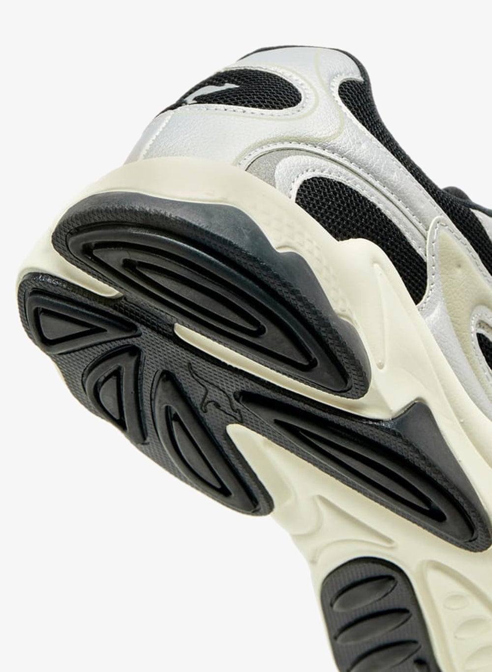 buy-kangaroos-mens-panelled-lace-up-sports-shoes_zkd