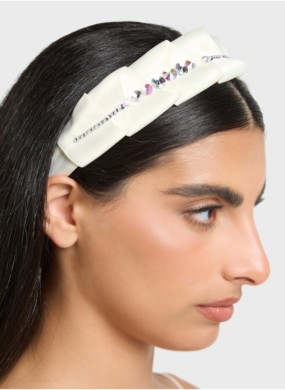 buy-ella-embellished-pleated-headband_2gj