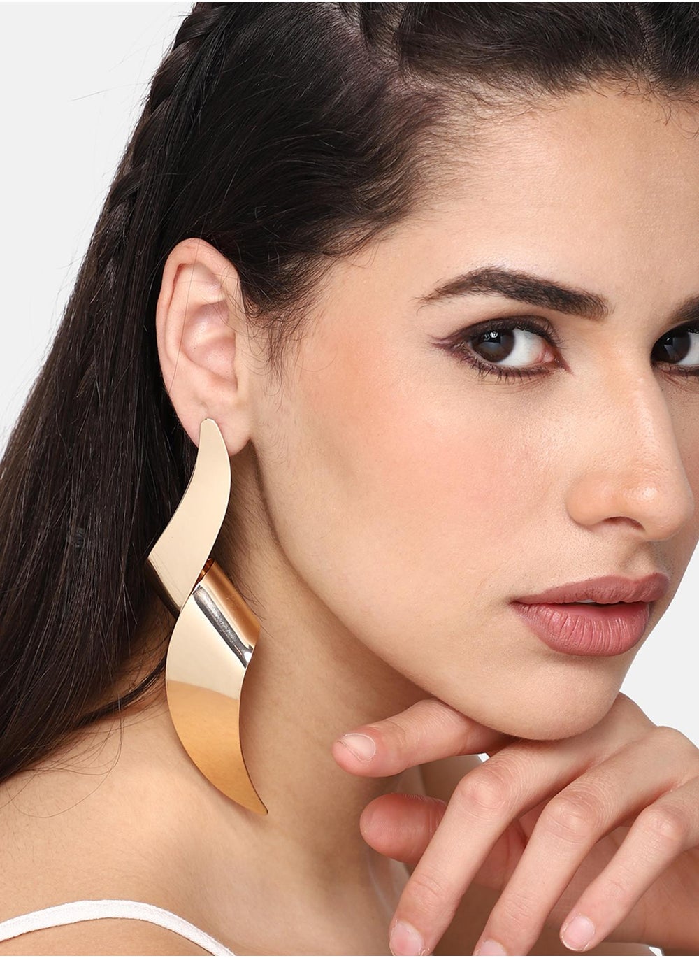 buy-sohi-party-drop-earrings_ijp