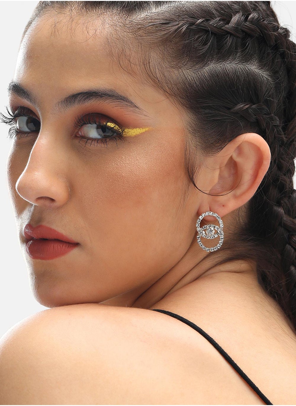 buy-sohi-party-drop-earrings_xw8