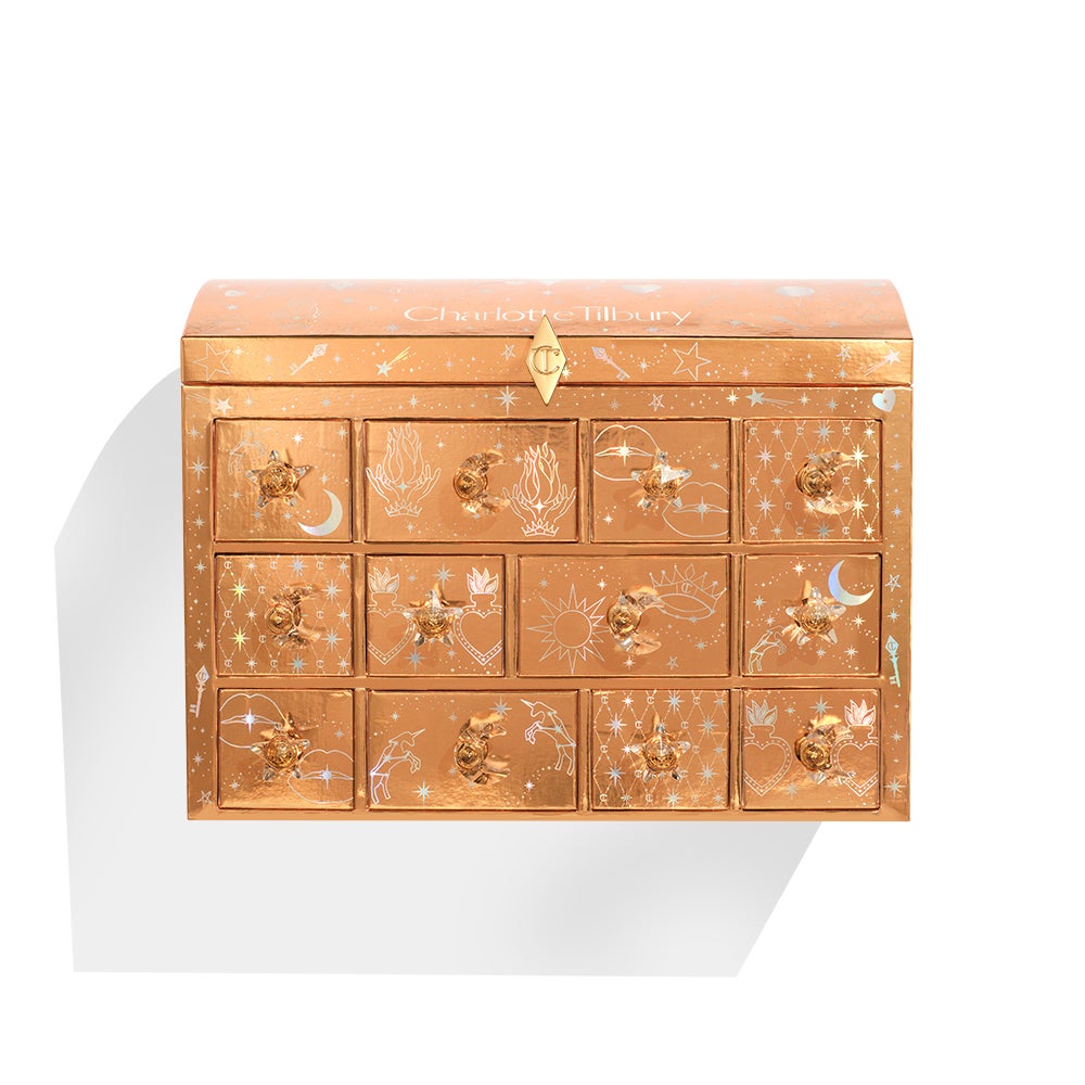 buy-charlotte-tilbury-charlotte-s-beauty-treasure-chest_yk1