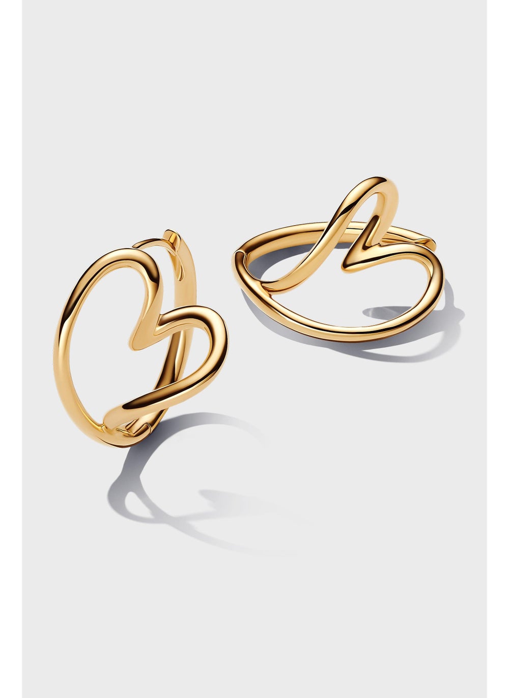 buy-pandora-organically-shaped-heart-hoop-earrings_fr4