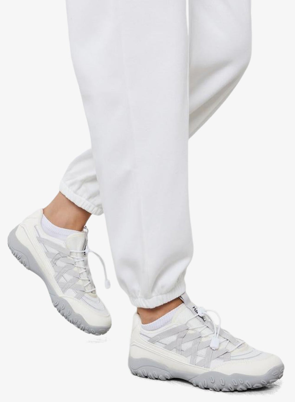 buy-styli-styli-women-toggle-lace-sporty-sneakers_yrs