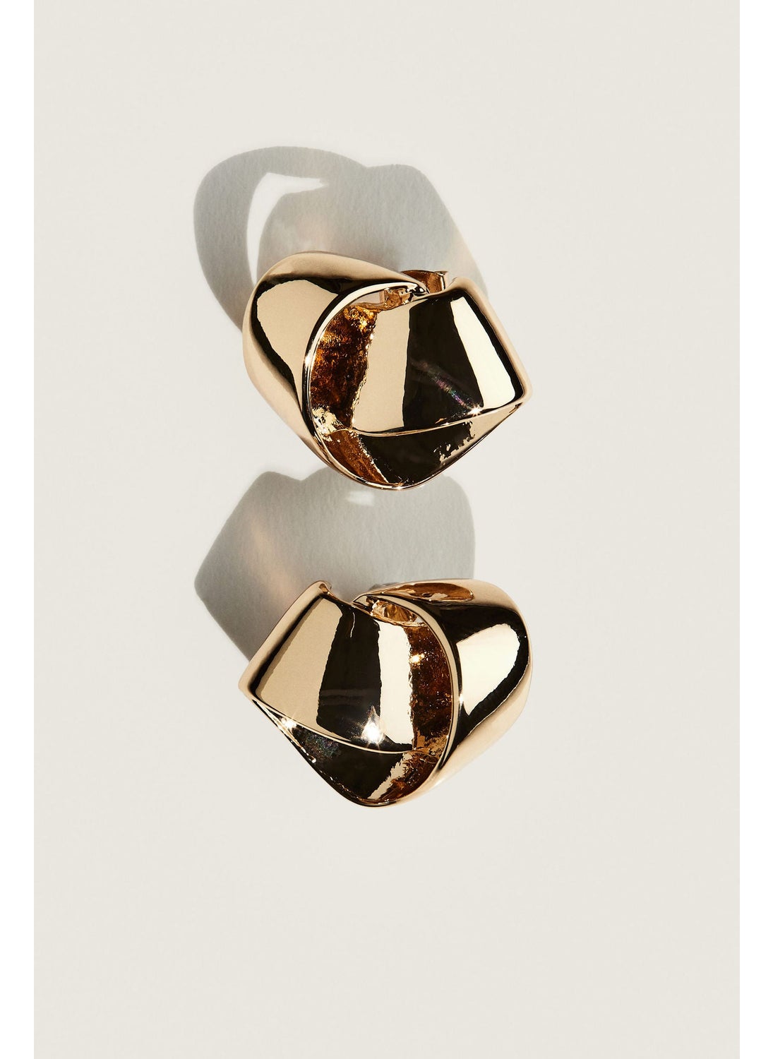 buy-h-m-knot-look-earrings_ij4