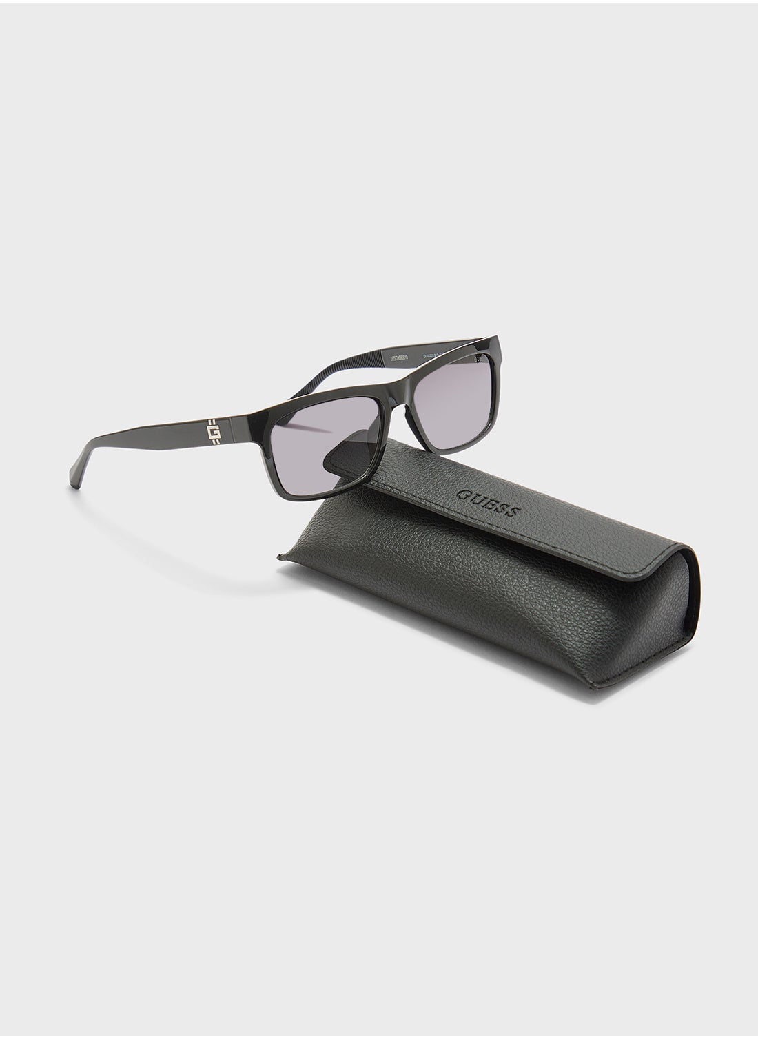 buy-guess-gu0022101b57-wayfarers-sunglasses_045