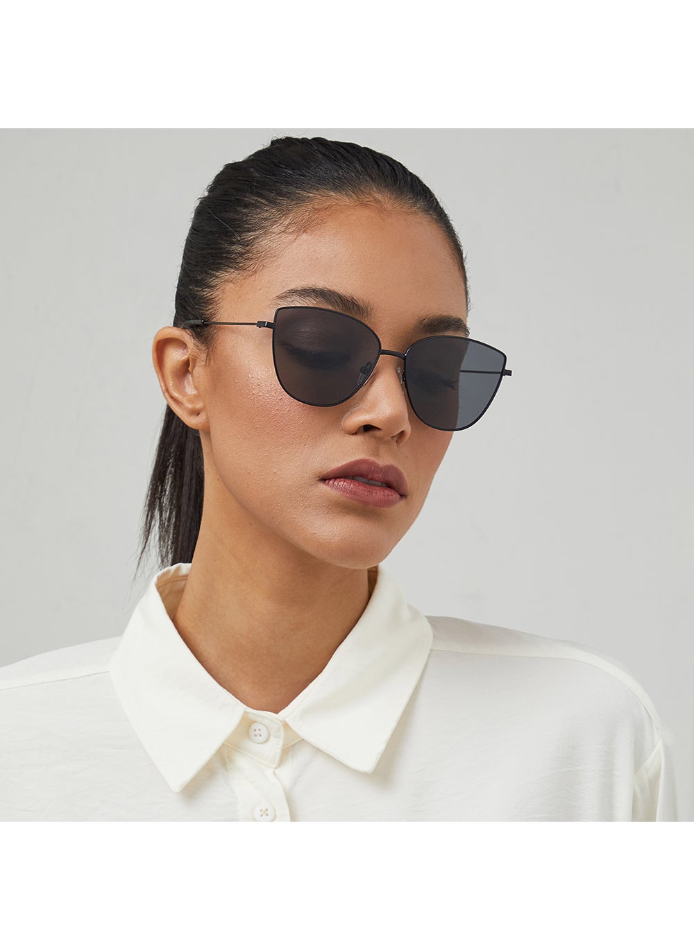 buy-blackout-blackout-celeb-cat-eye-full-rim-sunglasses_i5a