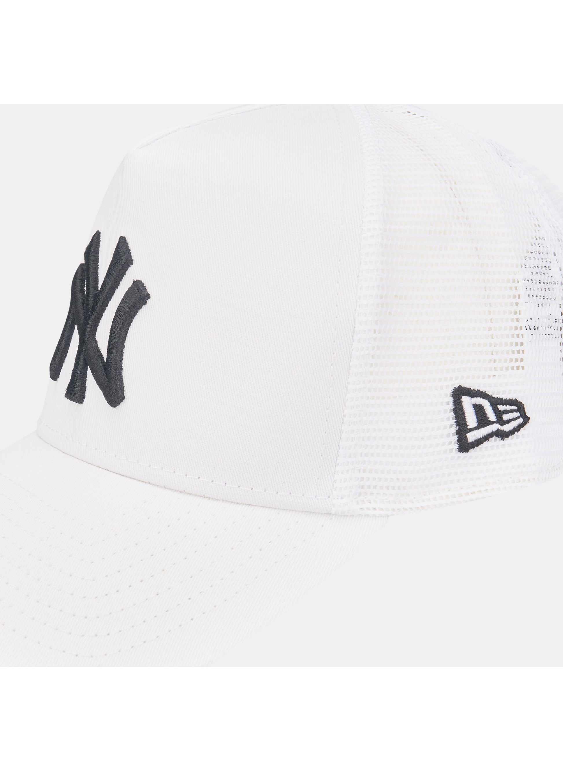 buy-new-era-men-s-mlb-new-york-yankees-a-frame-trucker-cap_1bm