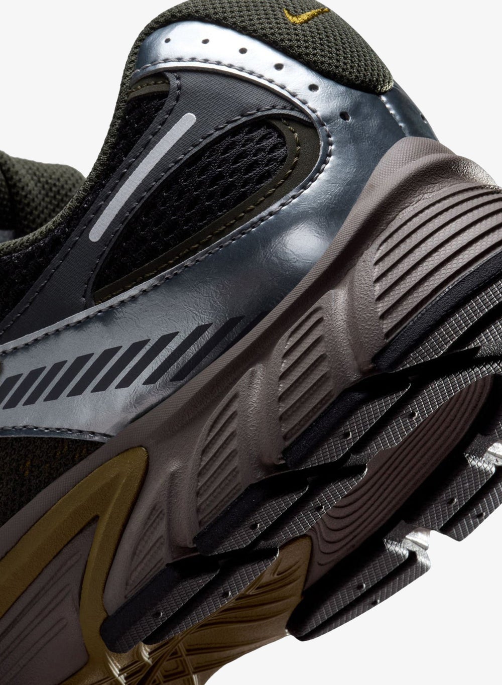 buy-nike-men-s-v5-rnr-shoes_2p2