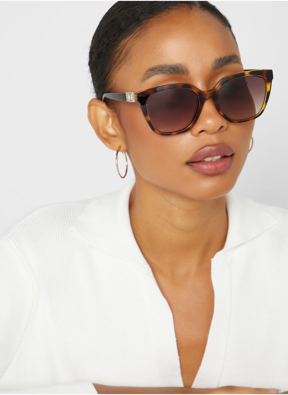 buy-guess-wayfarers-sunglasses_to1