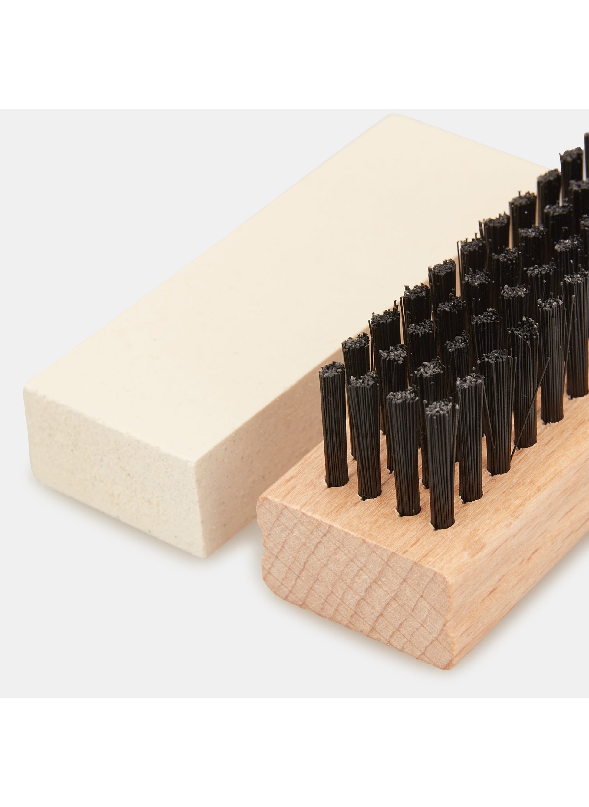 buy-timberland-dry-shoe-cleaning-kit_gb1