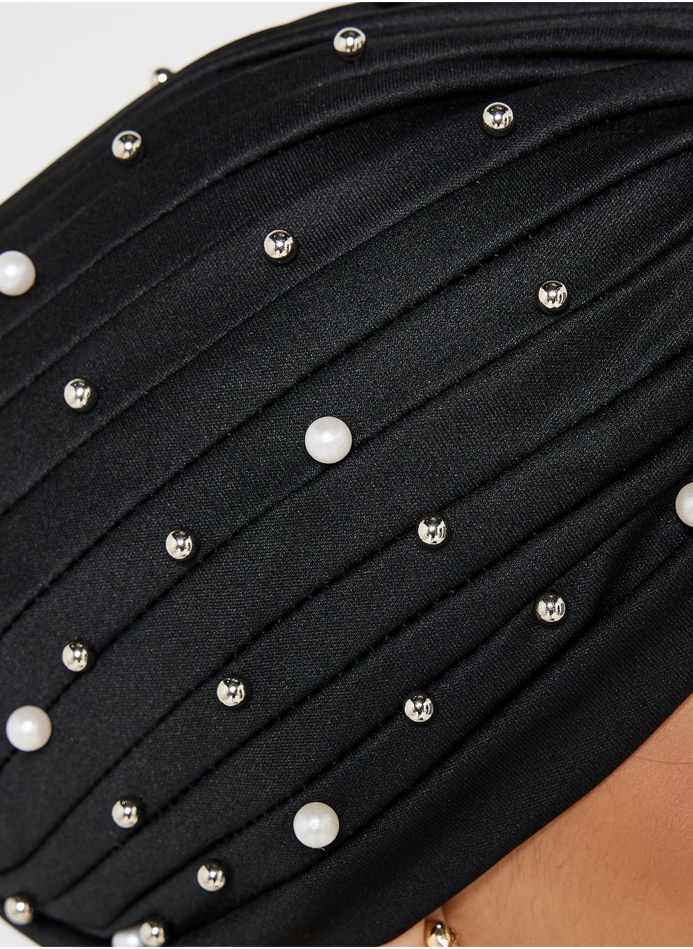 buy-khizana-pearl-detail-turban_ury