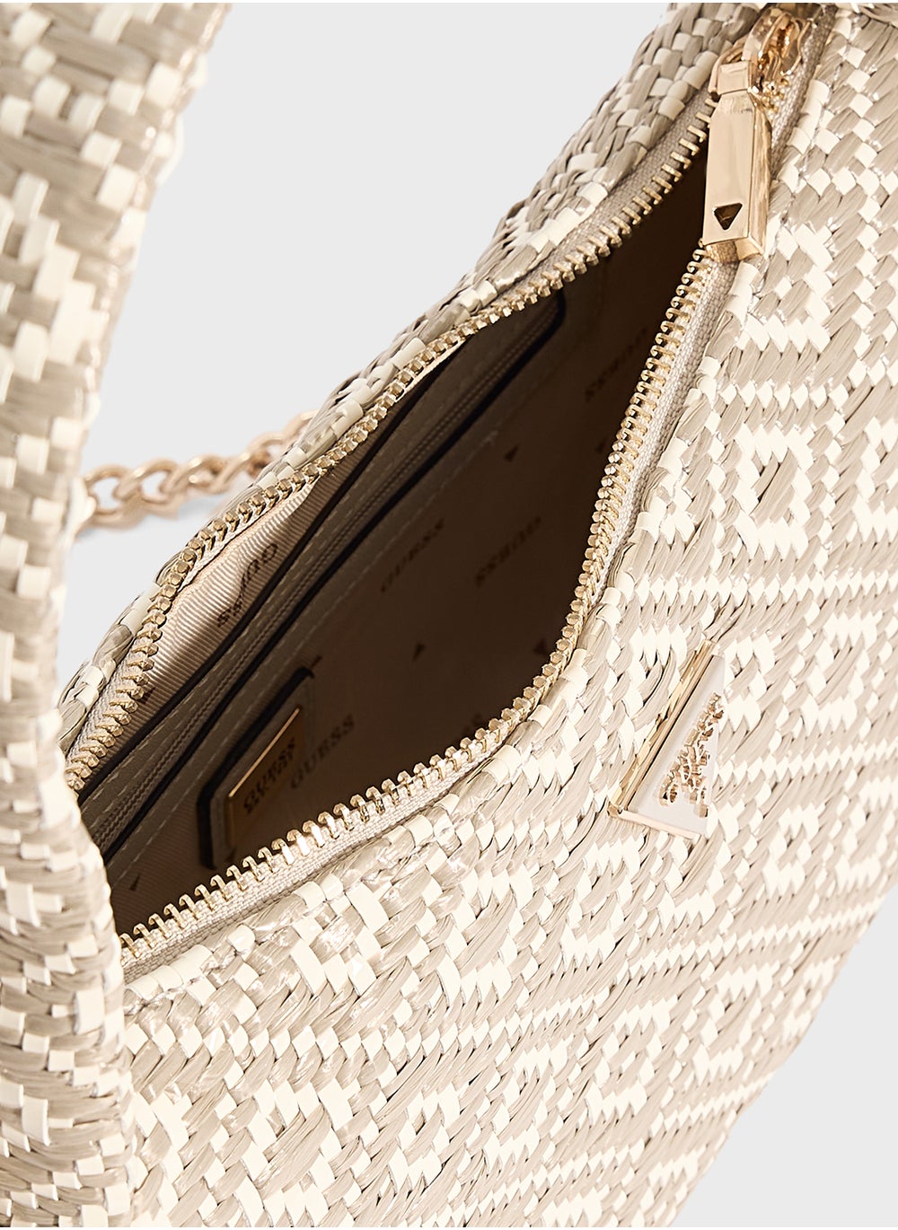 buy-guess-rianee-crossbody_wvn