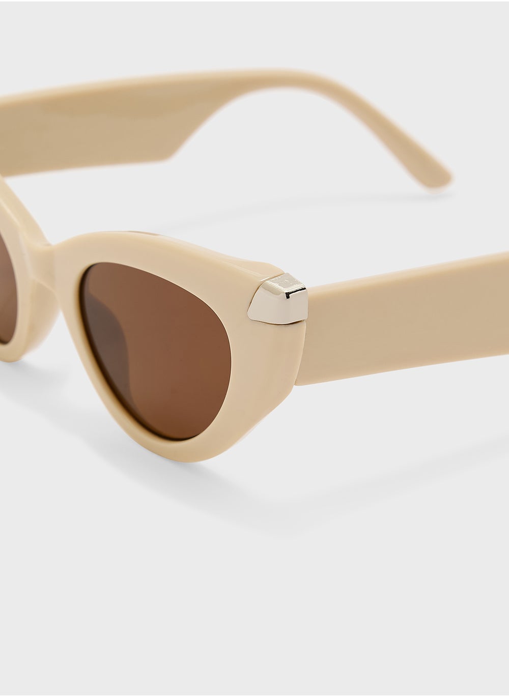 buy-ella-diamante-cat-eye-sunglasses_ihs
