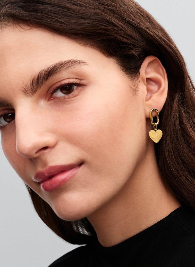 buy-pandora-engravable-heart-medallion-charm_uu6