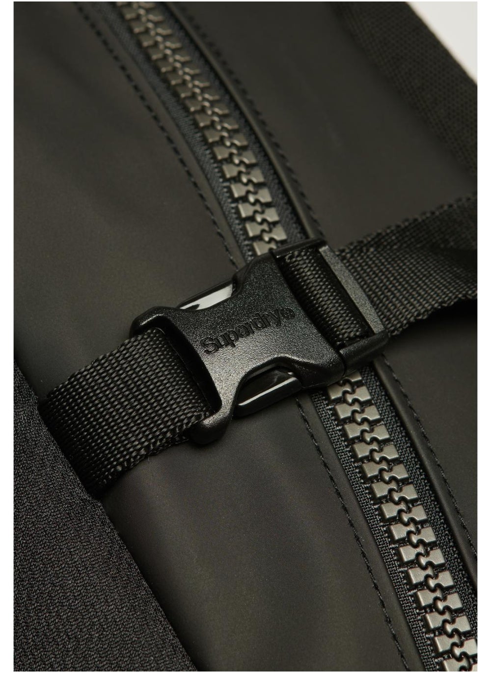 buy-superdry-tarp-rucksack_3jf