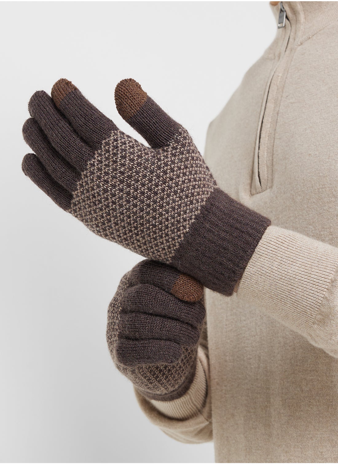 buy-robert-wood-knitted-gloves_l7t